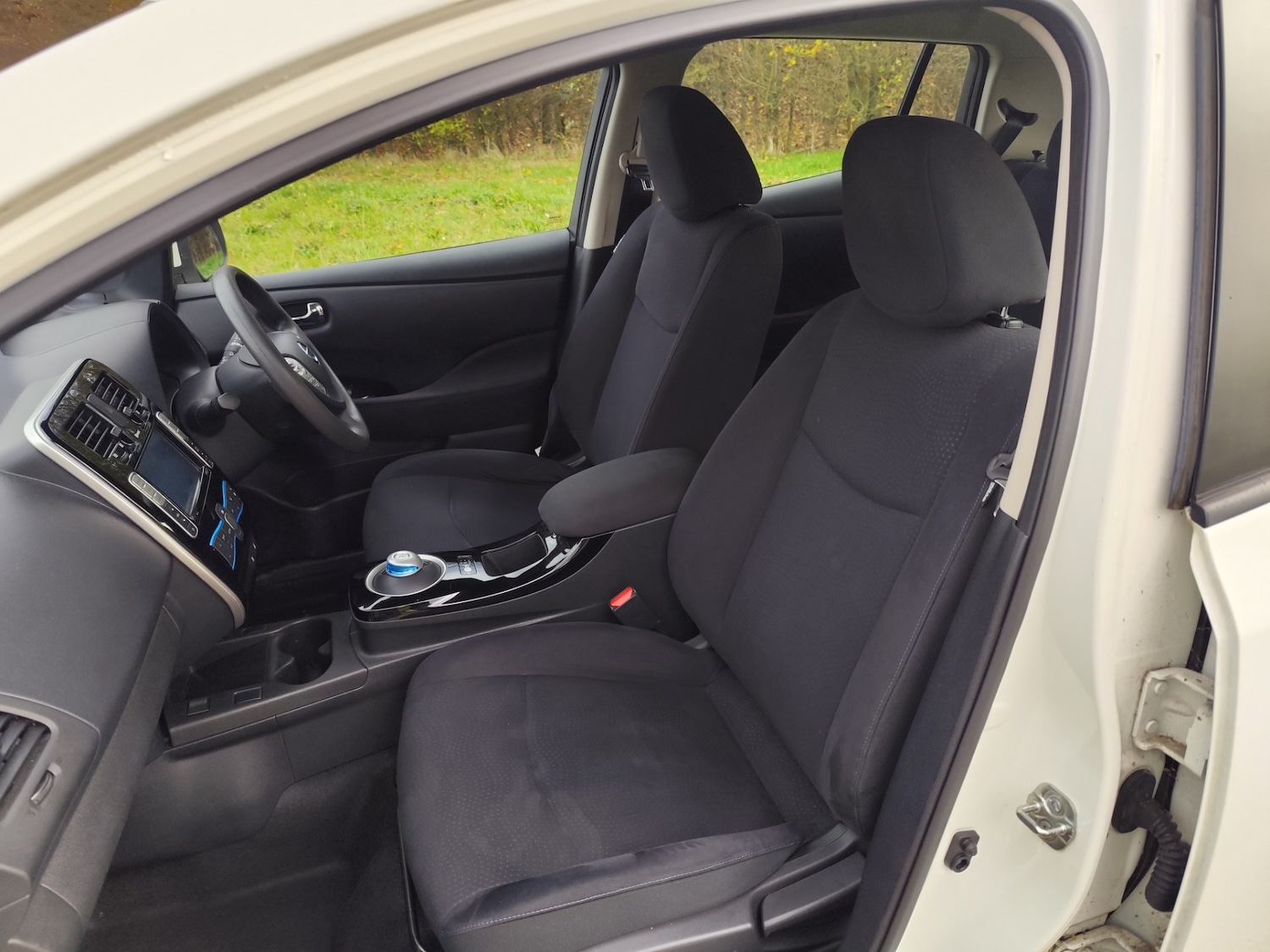 Used Nissan Leaf 2017 for sale - 76554393: Photo 14