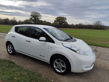 Used Nissan Leaf 2017 for sale - 76554393: Photo