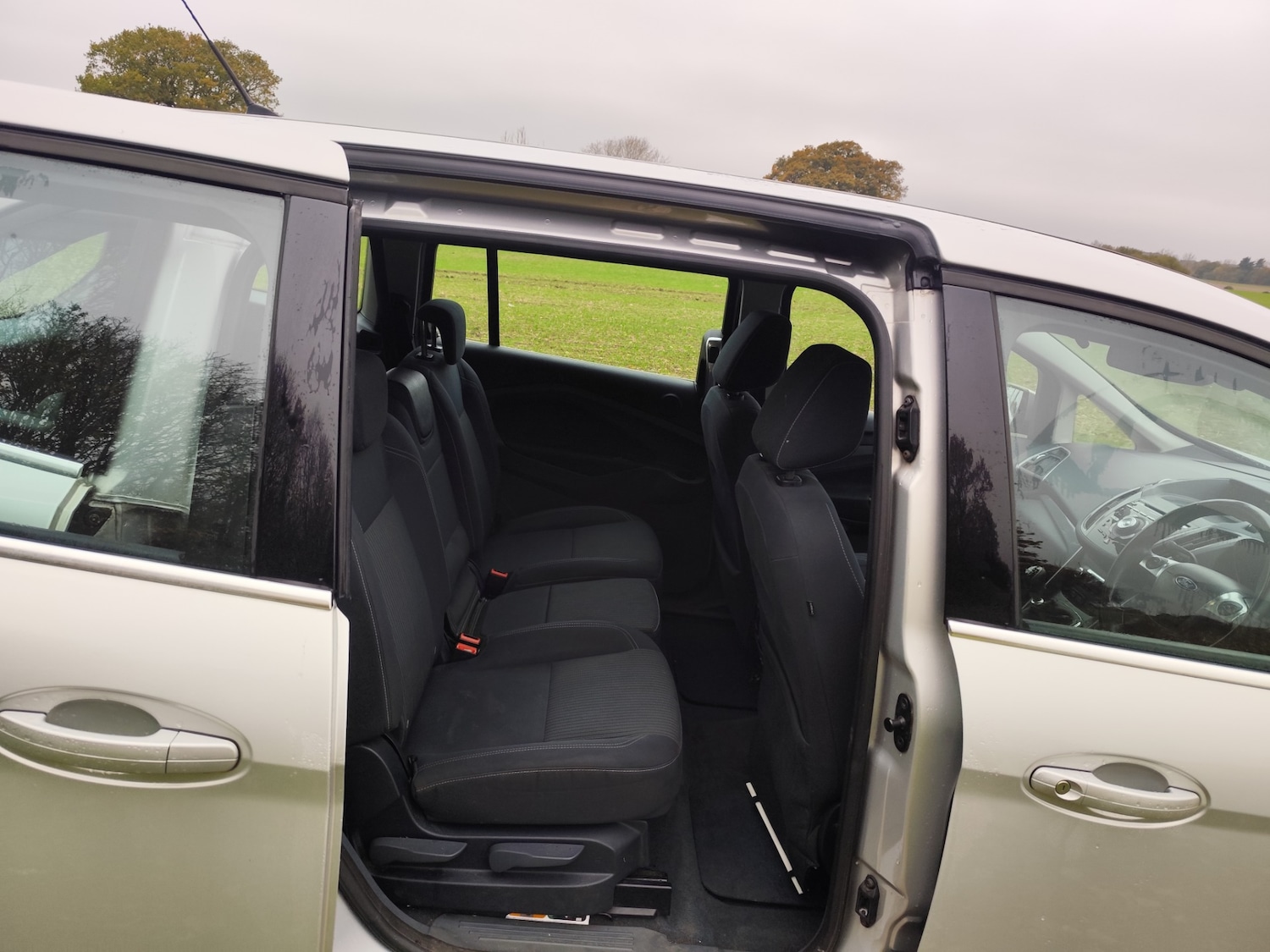 Used Ford Grand C-Max 2012 for sale - 76505143: Photo 15