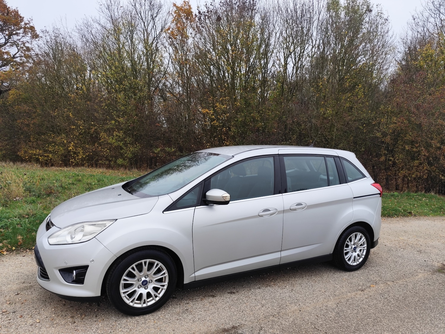 Used Ford Grand C-Max 2012 for sale - 76505143: Photo 6
