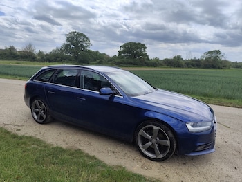 Used Audi A4 2013 for sale - 78643881: Photo
