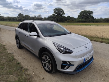 2020 (70) - 150kW 4 64kWh 5dr Auto