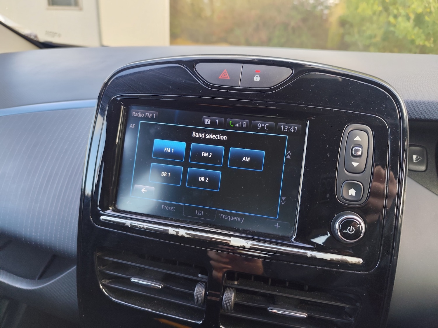 Used Renault Zoe 2018 for sale - 76738002: Photo 26