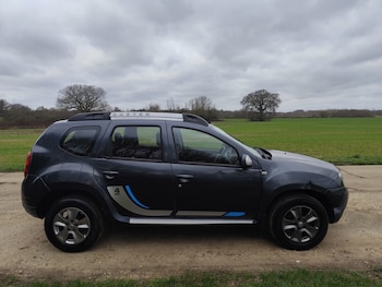 Used Dacia Duster 2015 for sale - 77803457: Photo