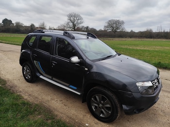 Used Dacia Duster 2015 for sale - 77803457: Photo