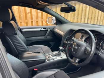 Used Audi Q7 2010 for sale - 74850476: Photo