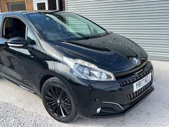Used Peugeot 208 2017 for sale - 79413144: Photo