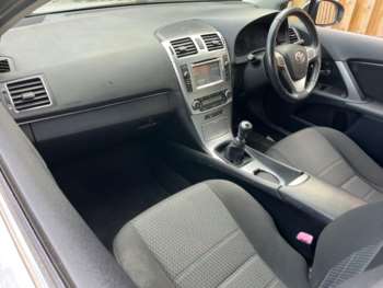 Used Toyota Avensis 2013 for sale - 75200054: Photo