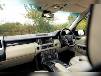Used Land Rover Range Rover 2010 for sale - 79520791: Photo