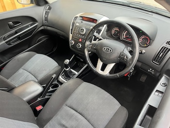 Used Kia Ceed 2009 for sale - 79279678: Photo