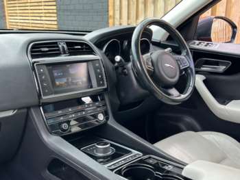 Used Jaguar F-Pace 2017 for sale - 74875617: Photo