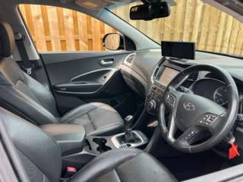 Used Hyundai Santa Fe 2017 for sale - 74850330: Photo