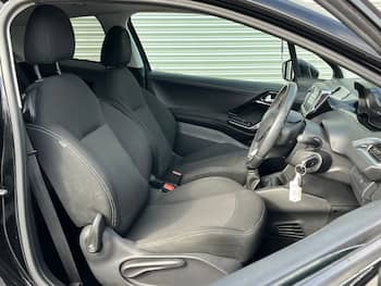 Used Peugeot 208 2017 for sale - 79719965: Photo