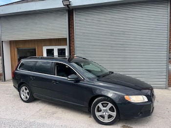 Used Volvo V70 2011 for sale - 79465348: Photo