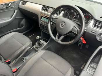 Used Skoda Rapid 2014 for sale - 75387023: Photo