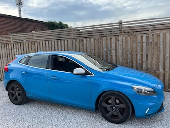 Used Volvo V40 2015 for sale - 79279642: Photo