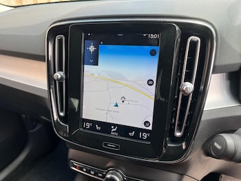 Used Volvo XC40 2019 for sale - 79325342: Photo