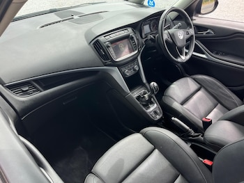 Used Vauxhall Zafira 2017 for sale - 79552960: Photo