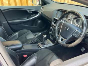 Used Volvo V40 2016 for sale - 74935812: Photo