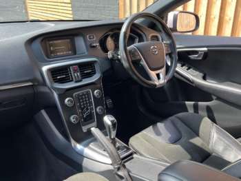 Used Volvo V40 2016 for sale - 74935812: Photo