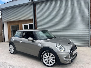 Used MINI Hatch 2018 for sale - 79396595: Photo