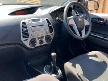 Used Hyundai i20 2010 for sale - 75224455: Photo