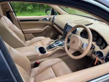 Used Porsche Cayenne 2012 for sale - 71051620: Photo