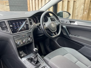 Used Volkswagen Golf SV 2018 for sale - 79279407: Photo