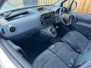 Used Peugeot Partner 2010 for sale - 73930641: Photo