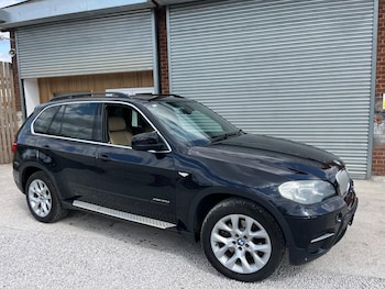 Used BMW X5 2010 for sale - 79464107: Photo
