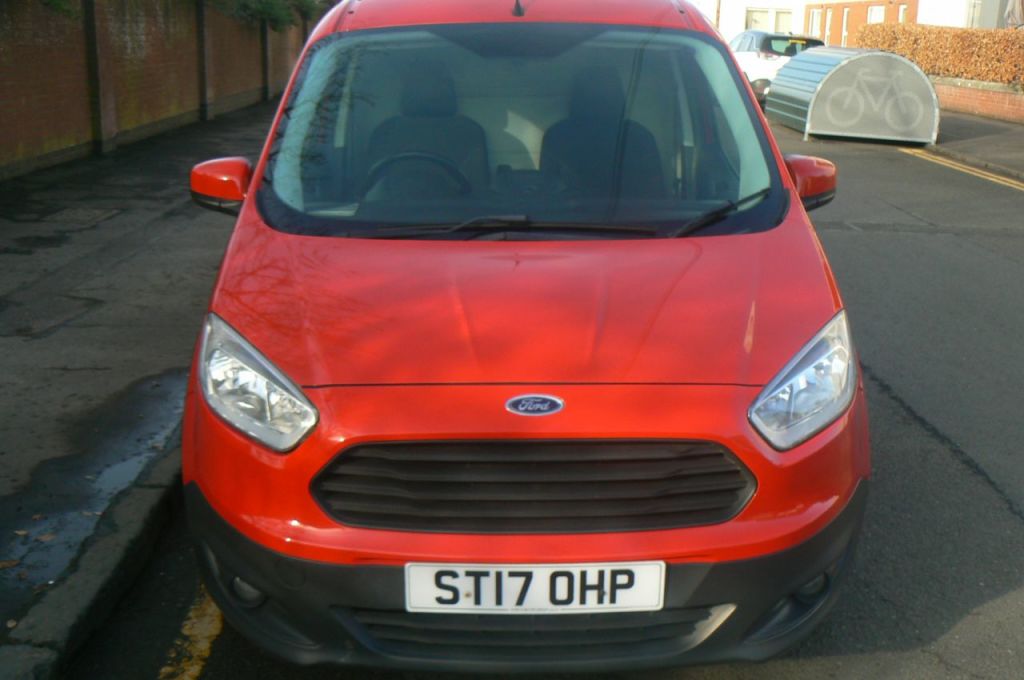 Used Ford Transit Courier 2017 for sale - 77845101: Photo 10