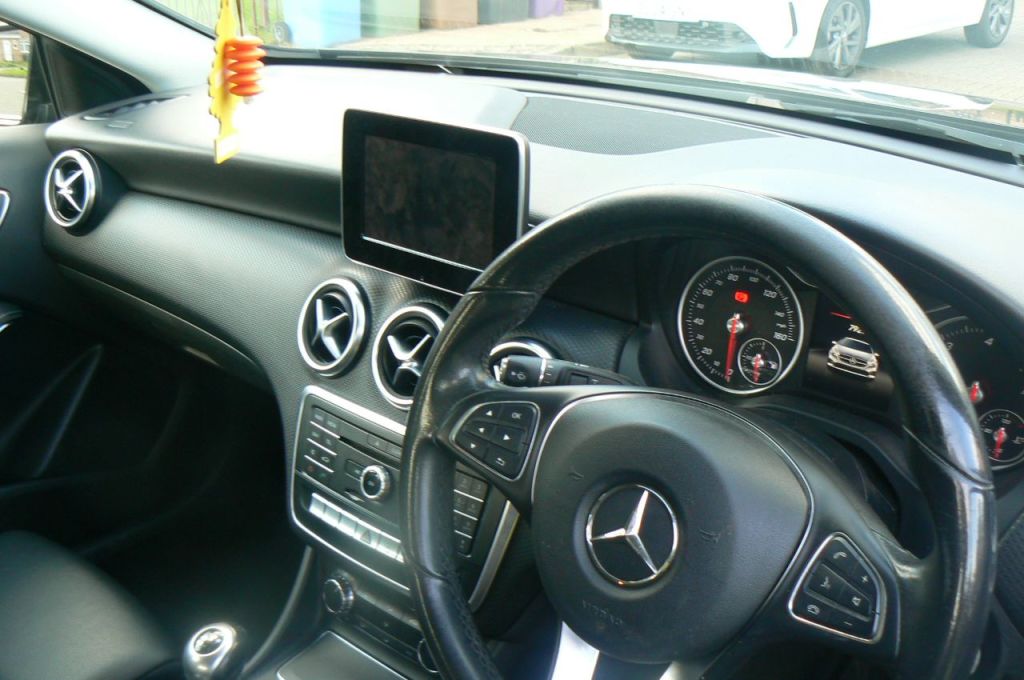 Used Mercedes-Benz A-Class 2017 for sale - 76110384: Photo 7