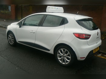Used Renault Clio 2017 for sale - 76504761: Photo