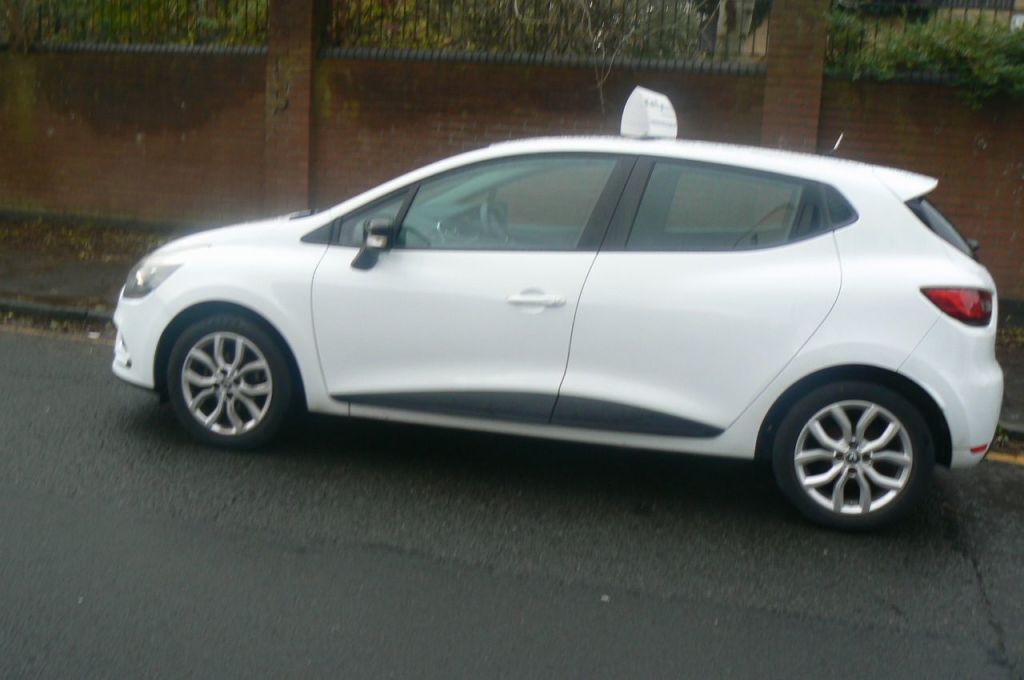 Used Renault Clio 2017 for sale - 76504761: Photo 3