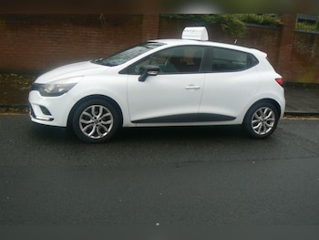 Used Renault Clio 2017 for sale - 76504761: Photo
