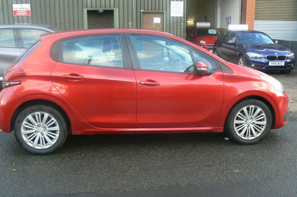 Used Peugeot 208 2018 for sale - 76352321: Photo 8