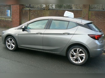 Used Vauxhall Astra 2016 for sale - 77431522: Photo