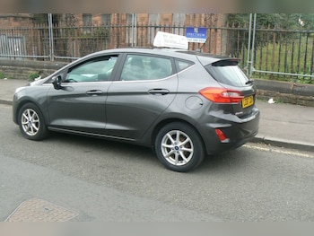 Used Ford Fiesta 2018 for sale - 76110381: Photo