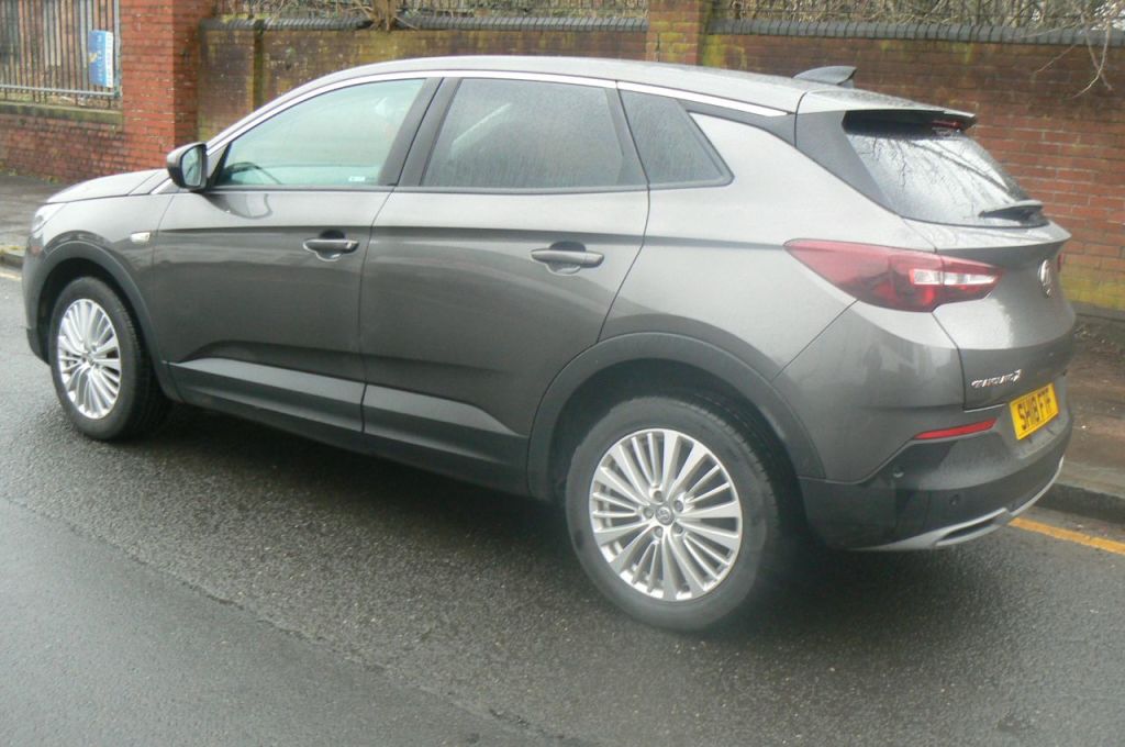 Used Vauxhall Grandland X 2018 for sale - 77501597: Photo 2