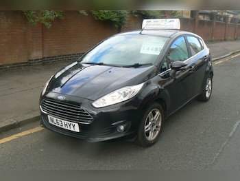 Used Ford Fiesta 2013 for sale - 76110394: Photo