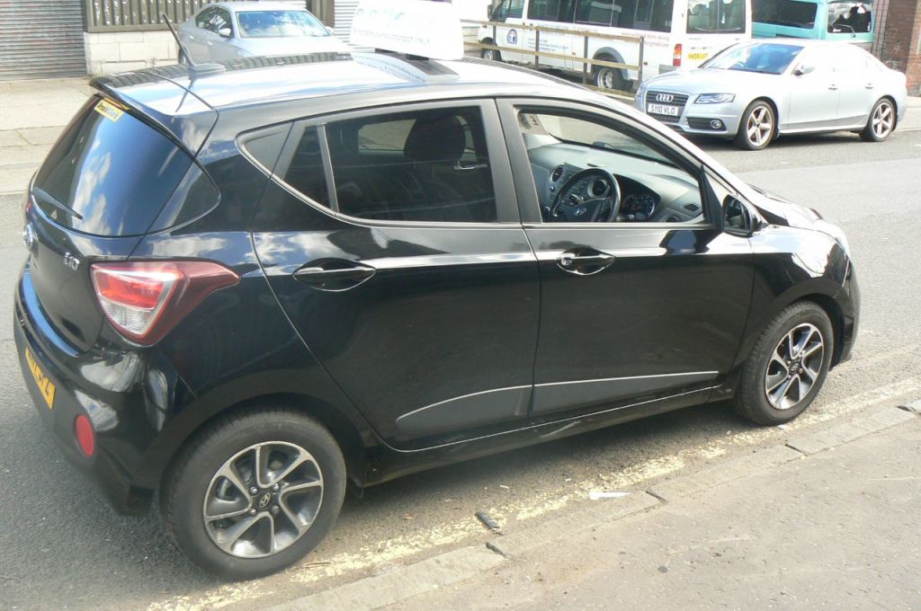 Used Hyundai i10 2017 for sale - 76110389: Photo 10