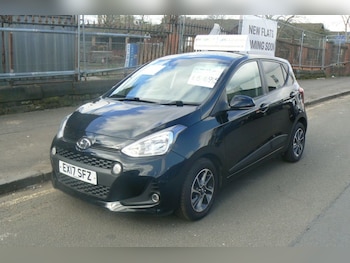 Used Hyundai i10 2017 for sale - 76110389: Photo