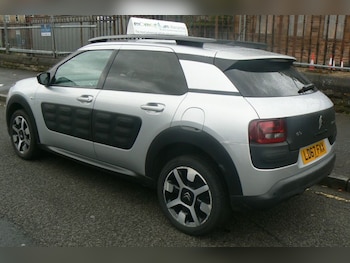 Used Citroen C4 Cactus 2017 for sale - 76110383: Photo