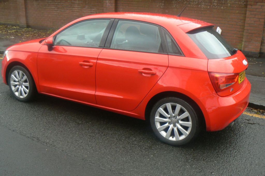 Used Audi A1 for sale - 76504760: Photo 2