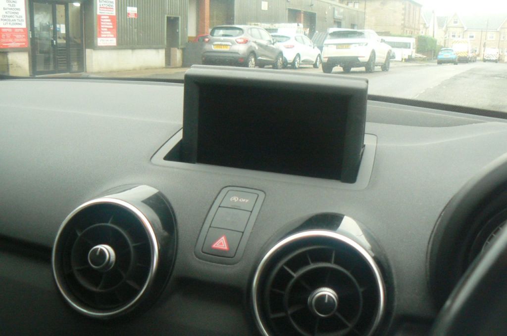 Used Audi A1 for sale - 76504760: Photo 5