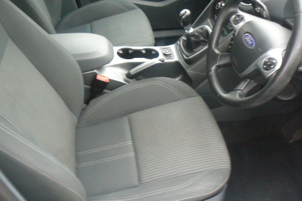 Used Ford C-Max 2015 for sale - 76762256: Photo 8