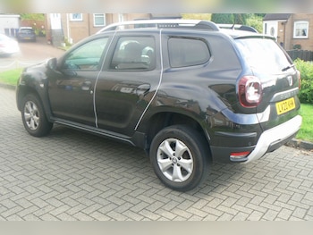 Used Dacia Duster 2020 for sale - 79524854: Photo
