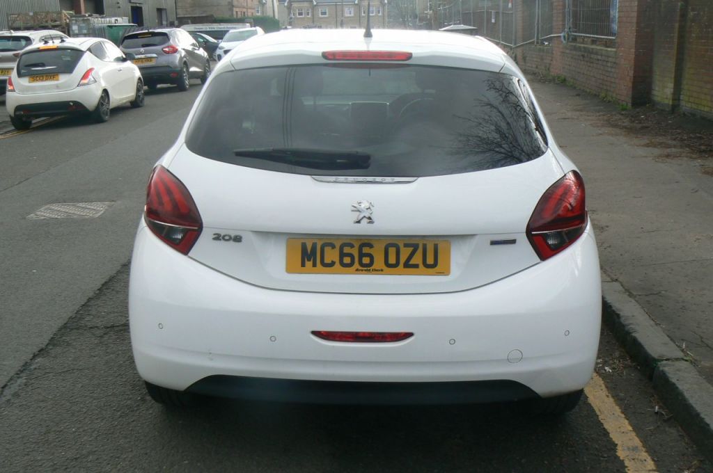 Used Peugeot 208 2017 for sale - 77431526: Photo 6