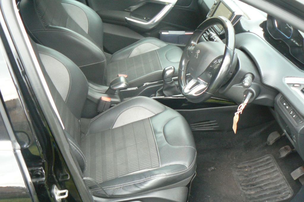 Used Peugeot 2008 2017 for sale - 77336407: Photo 11