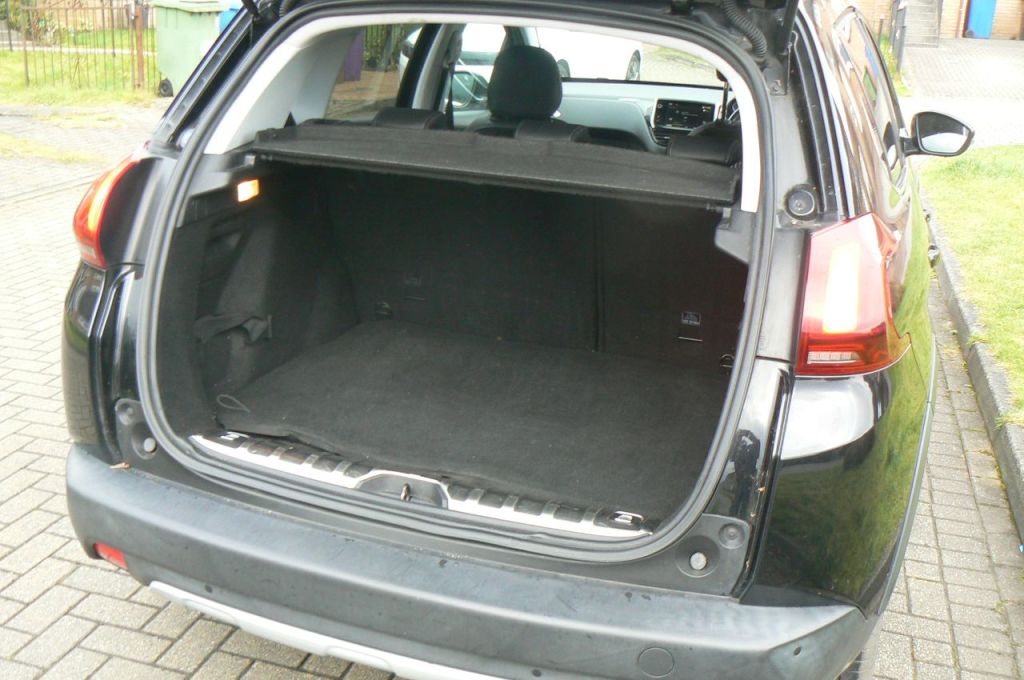 Used Peugeot 2008 2017 for sale - 77336407: Photo 5